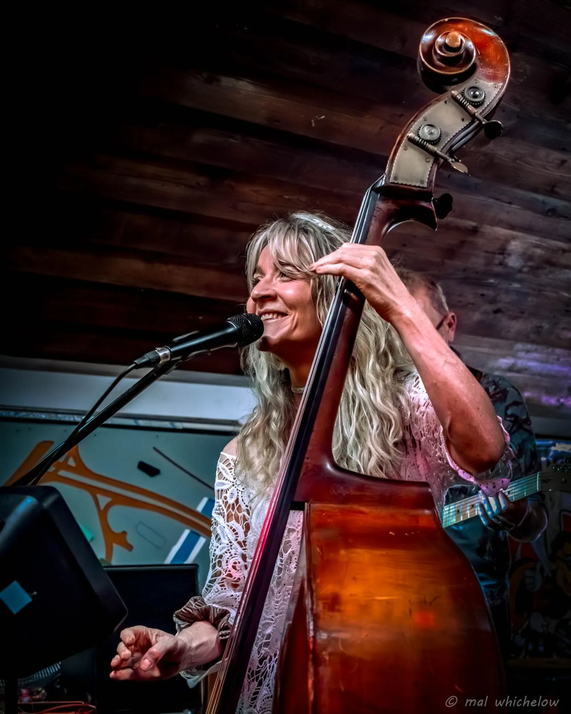 Nicola Farnon